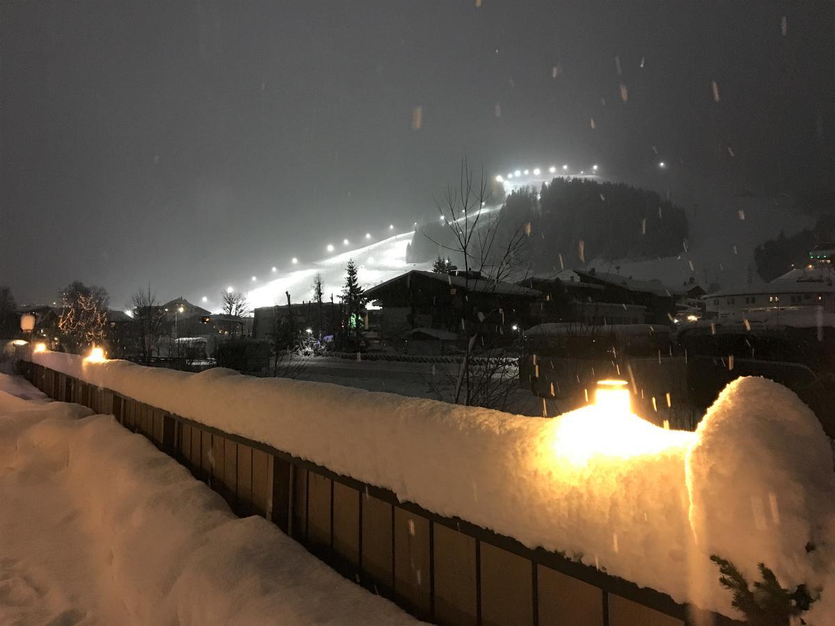 Am Zwoelferkogel Appartements Saalbach-Hinterglemm Exterior foto
